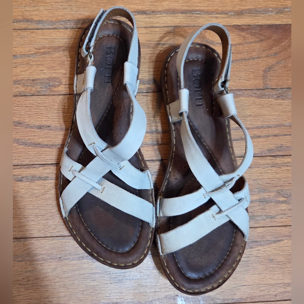 Born Rainey sandals Cream leather women’s size 8/39 cottagecore casual boho